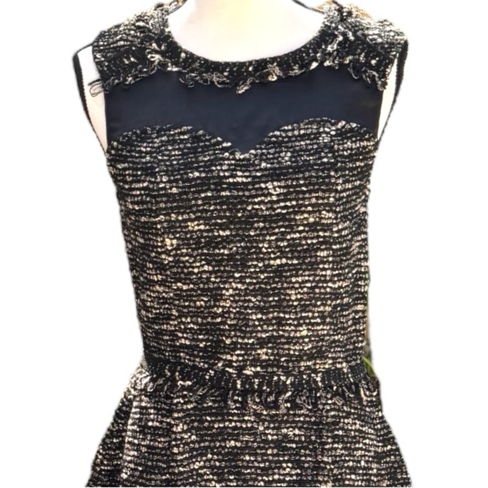 St. John Couture Black & Gold Dress Sz 2 - Picture 9 of 12